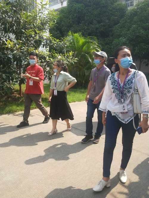 好久不见学生了，想他们了，出发！.jpg