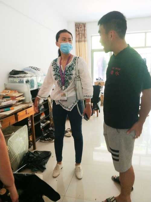 “回来的行李都不少，休息好了吗？”.jpg